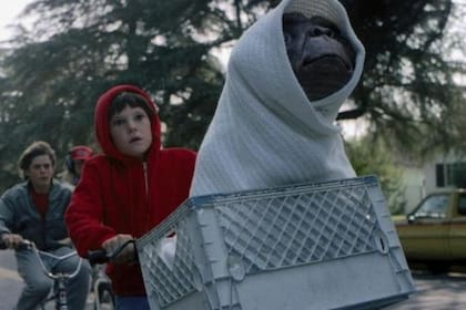 E.T. se estrenó en 1982 y fue un éxito mundial