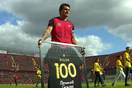 Eternamente gracias: Luis Miguel Rodríguez, un icono para el hincha de Colón, que le agradece haber sido la figura en los mejores tiempos del club en su historia.