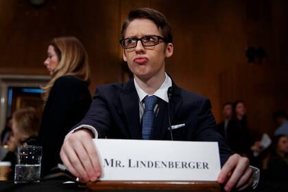 Ethan Lindenberger ayer en el Senado de los Estados Unidos