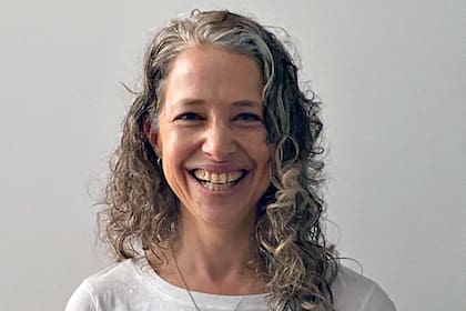 Ethy Kozak es la creadora del juego de cartas para amantes de la arquitectura