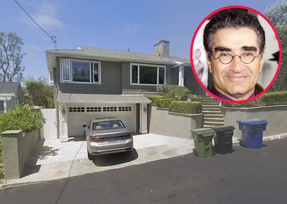 Eugene Levy, de 78 años, perdió su casa en el barrio Pacific Palisades luego de que el fuego, que se propagó de forma muy rápida, la quemara por completo. Según publicó Urban Splatter, el actor había comprado la propiedad -que se extendía sobre 2081 pies cuadrados y tenía dos pisos, tres habitaciones y tres baños y había sido construida en 1950- en 2006 por 3,9 millones de dólares