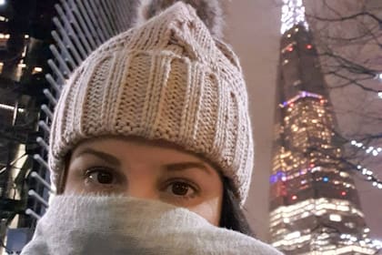 Eugenia hoy vive en Londres.