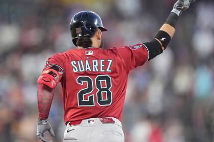 Eugenio Suárez conecta 2 jonrones y llega a 300, en victoria de Diamondbacks, 14-8 sobre Rockies