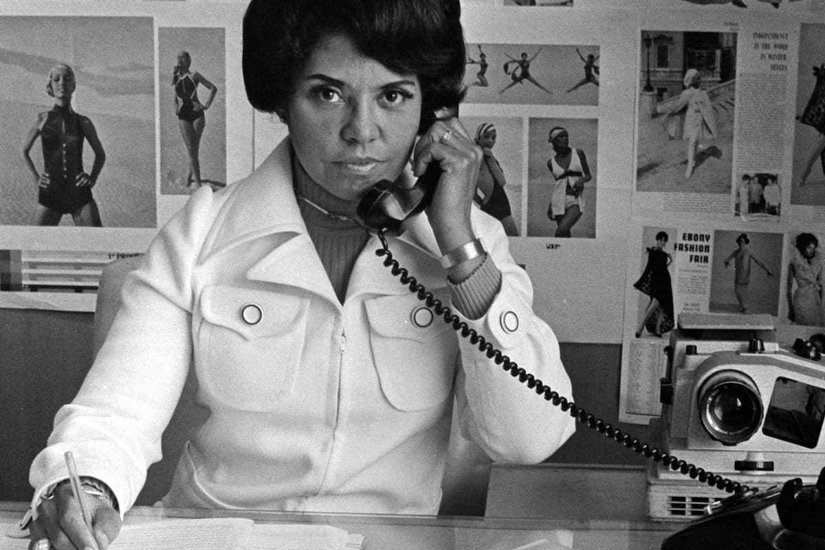 Eunice Johnson en su despacho de Johnson Publishing