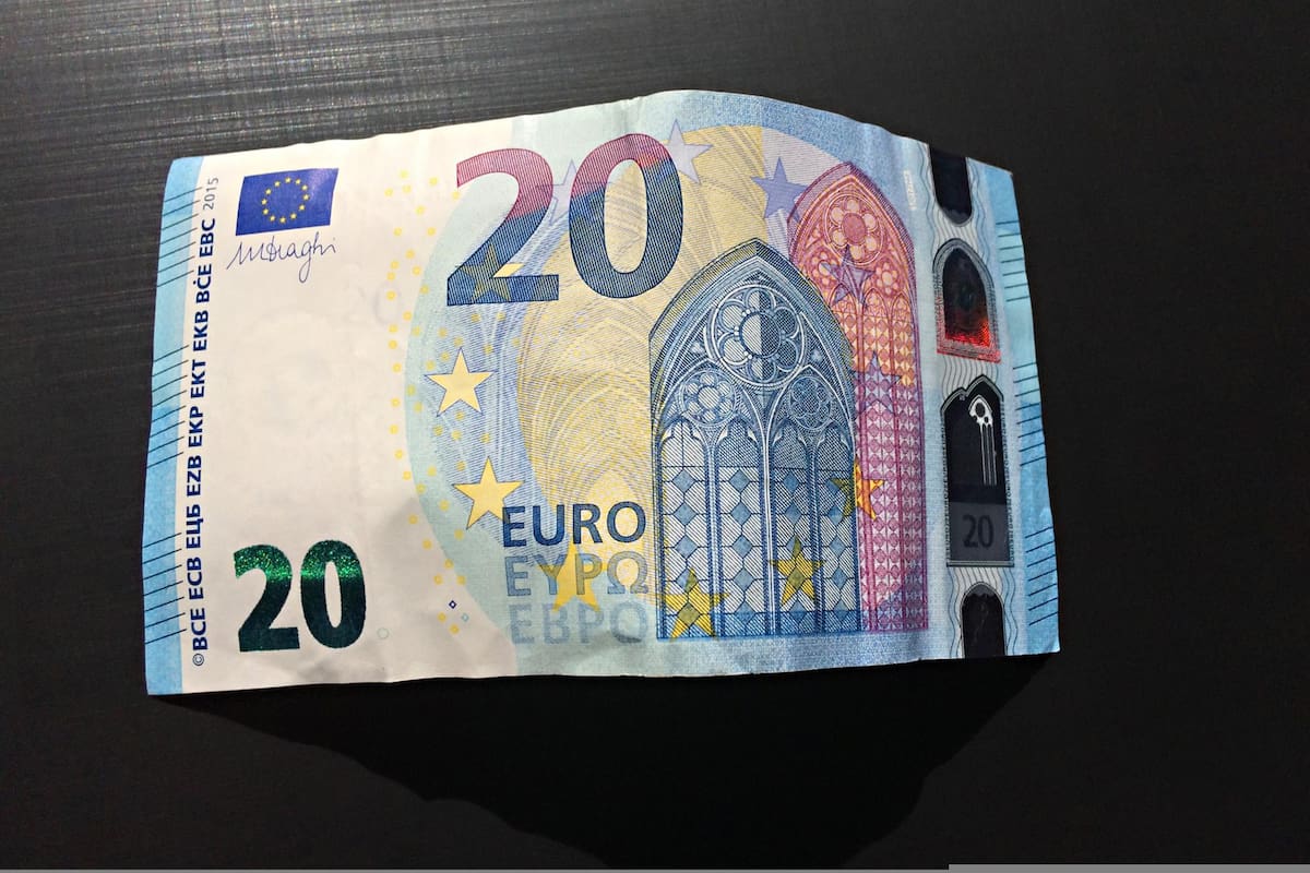 Euro hoy en Argentina: a cuánto cotiza el viernes 12 de febrero
