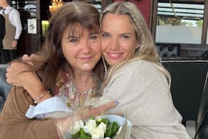 Eva Bargiela junto a su madre, quien murió el pasado 8 de octubre