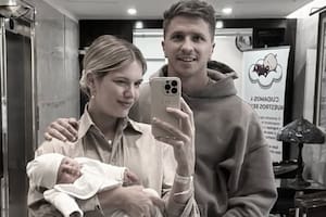 Eva Bargiela y Gianluca Simeone compartieron un álbum de los primeros días de Faustino, desde el nacimiento hasta la llegada a su casa