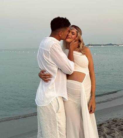 Eva y Gianluca coronaron su historia de amor con la llegada de su primer hijo (Foto: @evabargiela)