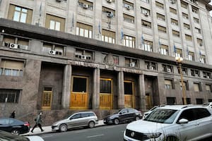 Evacuaron el Ministerio de Economía por una amenaza de bomba