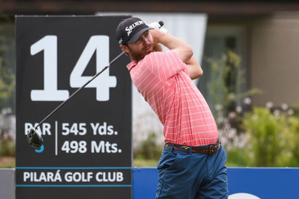 Evan Harmeling finalizó cuarto en Pilará Golf Club y tuvo un gran gesto con su caddie, Norberto Gándara