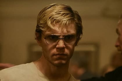 Evan Peters se puso en la piel del asesino serial Jeffrey Dahmer en la multipremiada producción de Ryan Murphy