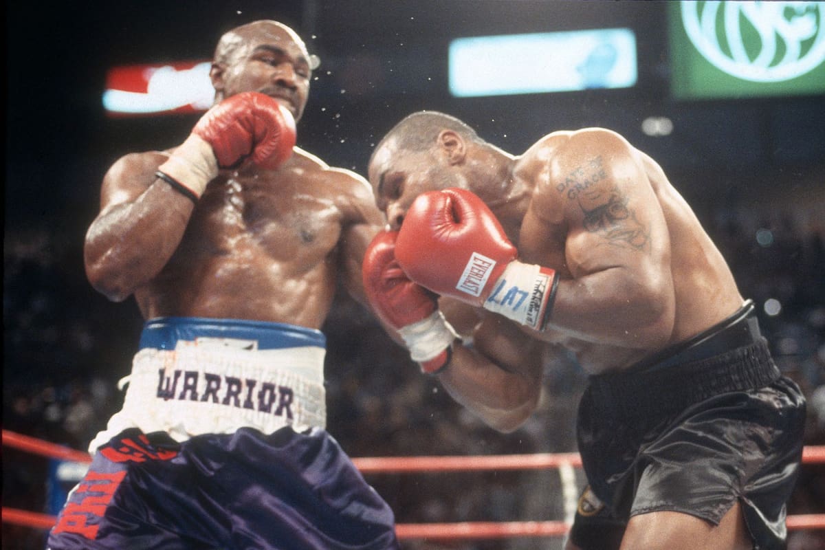 Evander Holyfield quiere "un baile más" con Mike Tyson