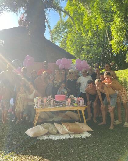 Evangelina Anderson compartió fotos del cumpleaños de Lola Demichelis