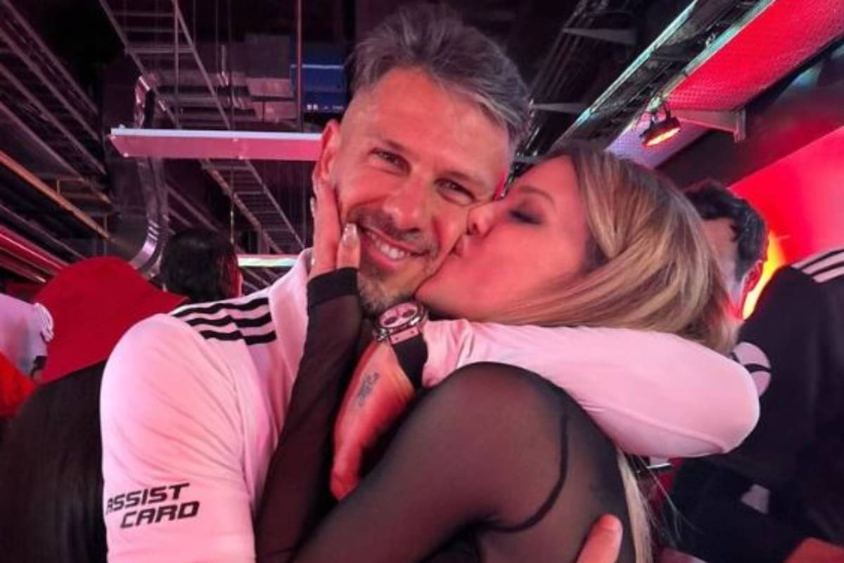 Evangelina Anderson reveló que Martín Demichelis juega a Los 8 escalones desde su casa y contó cómo le va
