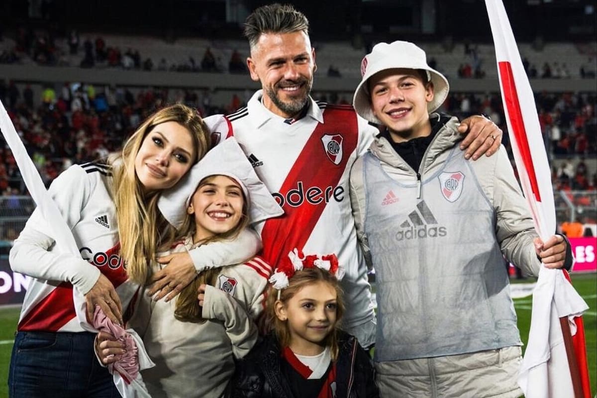 Evangelina Anderson y Martín Demichelis tienen tres hijos (Foto: Instagram @evangelinaanderson)