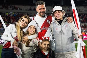 Cómo se llaman y qué edad tienen los hijos de Evangelina Anderson y Martín Demichelis