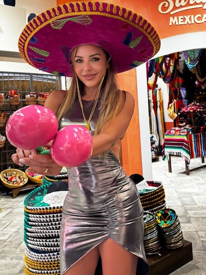 Evangelina y un outfit para rendir homenaje a la cultura azteca