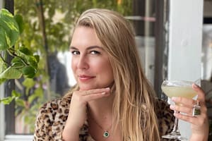 Eve Tilley-Coulson tiene 35 años y trabaja como abogada corporativa en Los Ángeles, California
