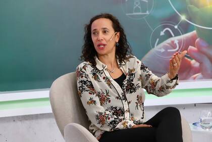 Micaela Urdinez, periodista especializada en temas sociales