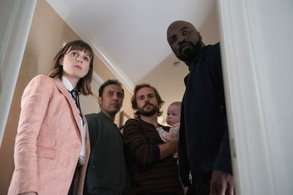 Evil. Aasif Mandvi, Katja Herbers, Michael Stahl-David, Mike Colter