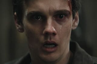 Evil Dead: en llamas es una apuesta a los excesos que hace retroceder varios casilleros