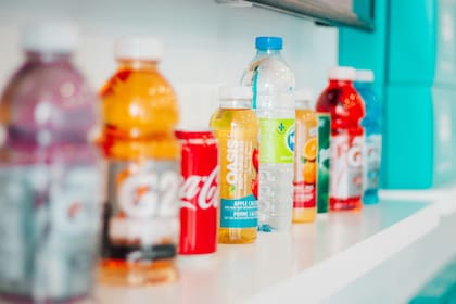 Evitar las bebidas azucaradas podría constituir un paso fundamental para un estilo de vida más saludable y longevo