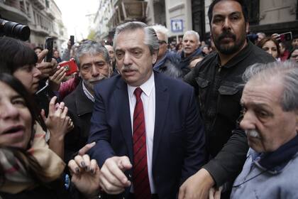 Evitará mostrarse como presidente electo para que el Gobierno no lo culpe por los problemas