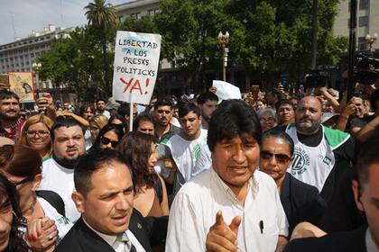 Evo Morales termina el año como refugiado en la Argentina