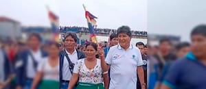 Evo Morales encabezó una marcha para pedir la renuncia de Rodrigo Paz