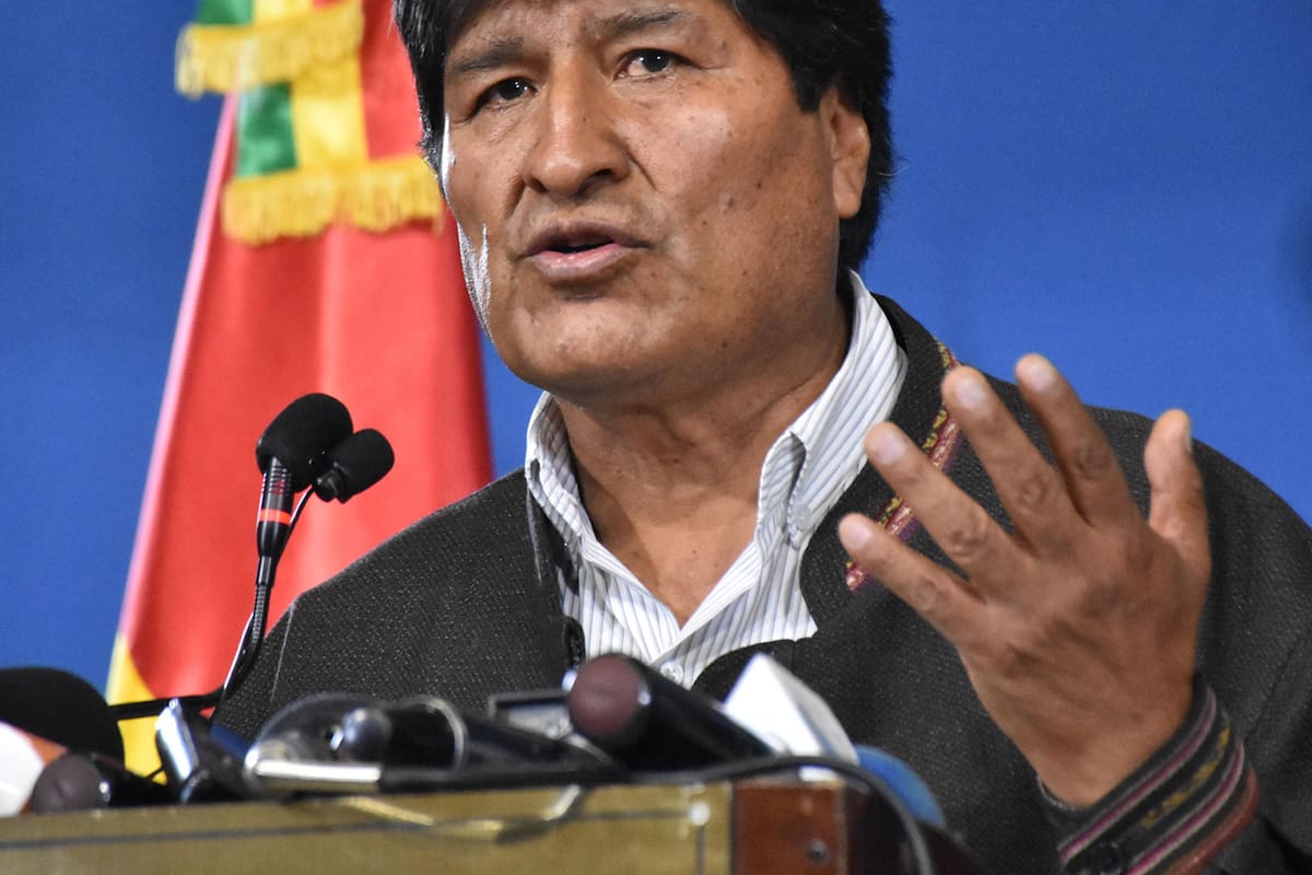 Evo Morales renuncia a la presidencia de Bolivia, presionado por las fuerzas armadas