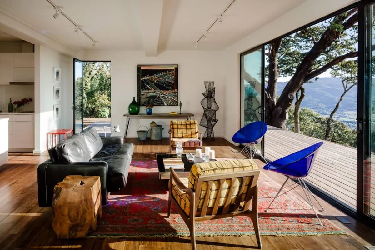 Evolutiva, las casas hechas en fábrica y montadas en la locación final por emprendedores argentinos