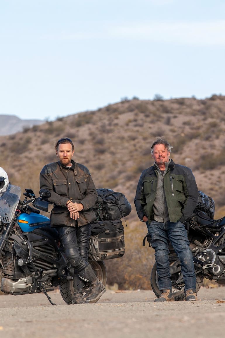 Ewan McGregor y Charley Boorman durante la filmación de Long Way Up.