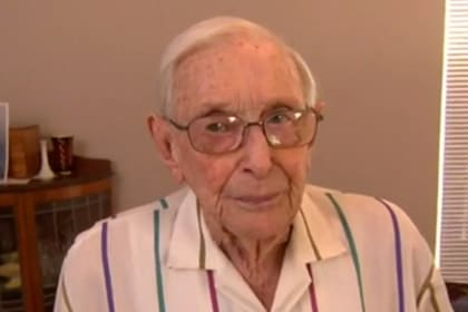 Ewers brindó una entrevista después de alcanzar la envidiable edad de 106 años