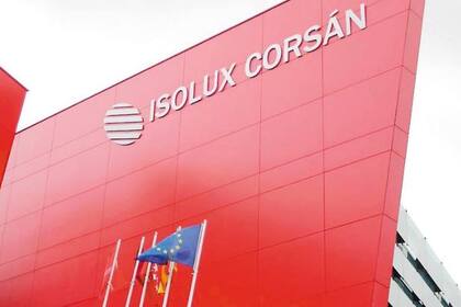 Exdirectivos de Isolux fueron acusados de pagar coimas en la Argentina