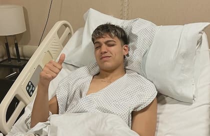 Exequiel Zeballos y una imagen que lamentablemente se repetirá; aquí, tras ser intervenido en agosto pasado