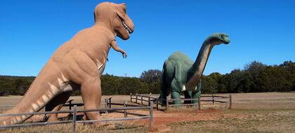 Exhibición de dinosaurios en el Parque Estatal Dinosaur Valley (tpwd.texas.gov)