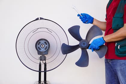 Existe un método sencillo y de bajo costo para limpiar el ventilador de tu casa