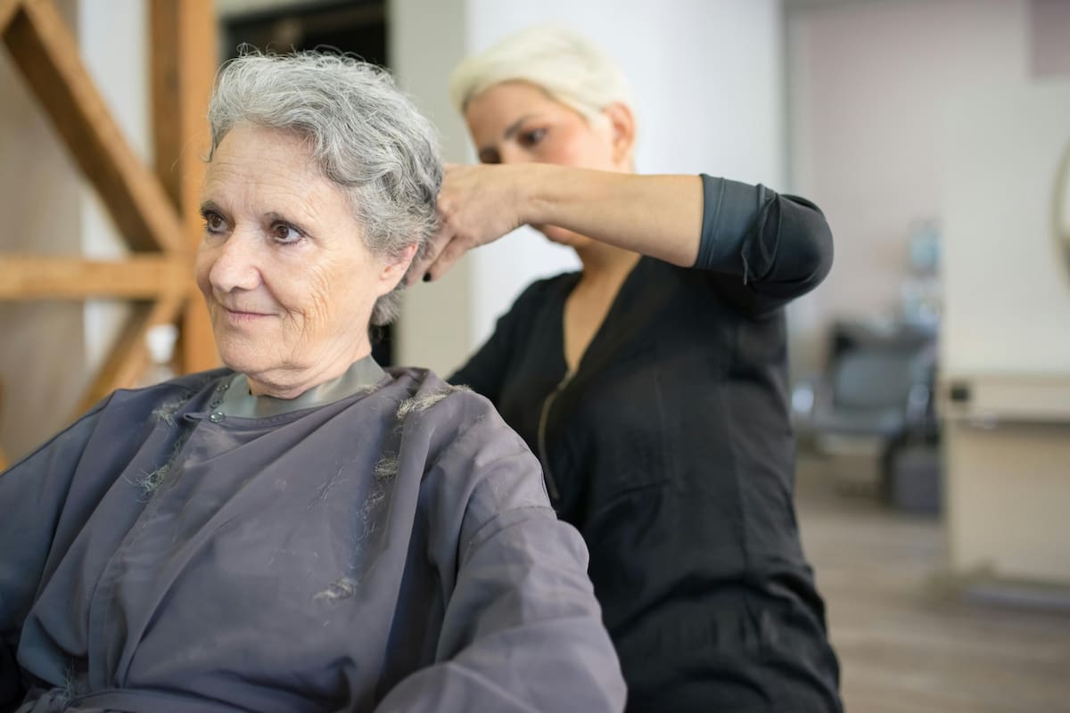 Existe un tinte sin químicos que se puede realizar en base a una infusión muy conocida