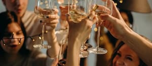 Esto es lo (bueno) que le sucede al cerebro cuando dejamos de beber alcohol