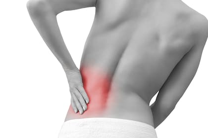 Existen algunos métodos que ayudan a prevenir la mayoría de dolores de espalda (Foto: iStock)