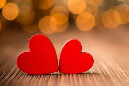 Existen algunos rituales para atraer el amor y afianzar la pareja que se pueden hacer en San Valentín