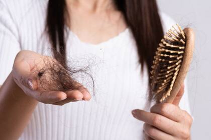 Existen alimentos para ayudar a prevenir la caída del cabello
