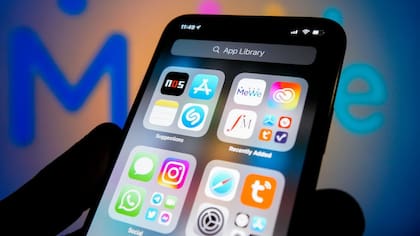 Existen distintas aplicaciones que también permiten procesar los mensajes de texto como audios, pero al ser ajenas a Whatsapp, deben descargarse por separado