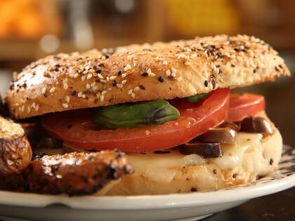 Existen infinidades de rellenos para los bagels (Archivo)
