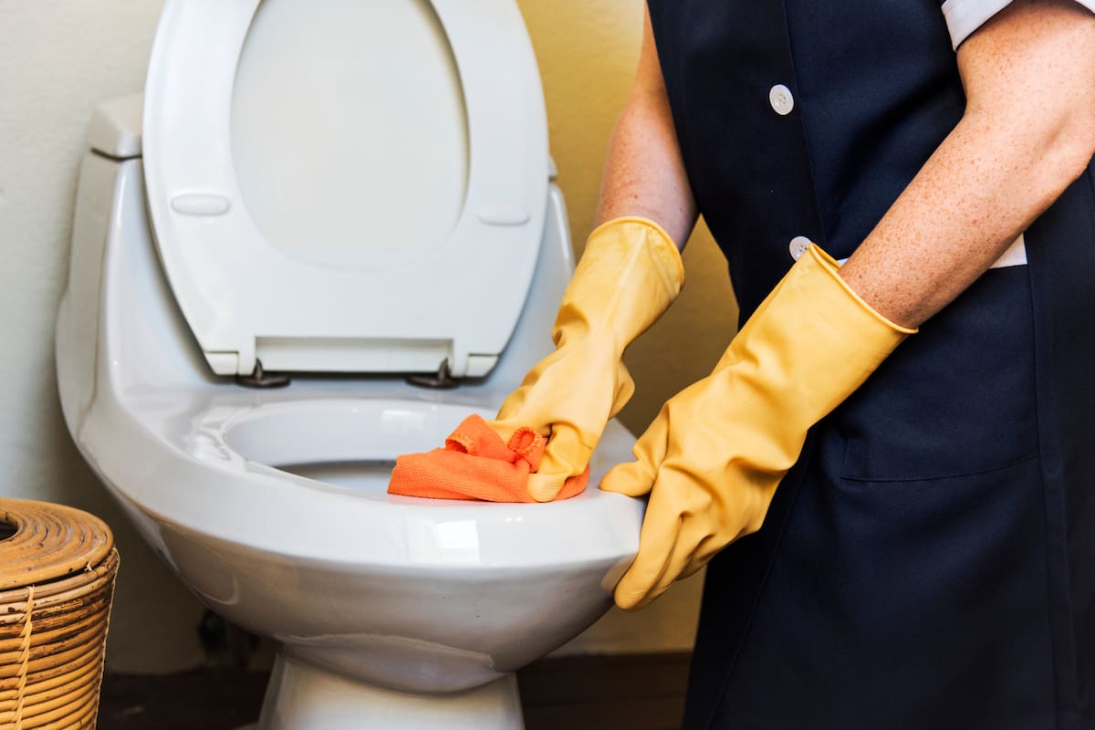 Existen muchos los trucos que facilitan la limpieza del baño (Foto de carácter ilustrativa: Freepik)