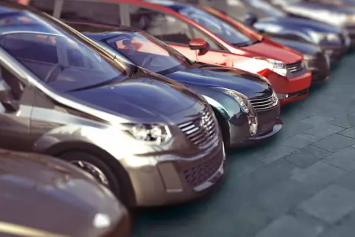 Existen una serie de recomendaciones para evitar que te rompan los vidrios del auto (Foto Unsplash)
