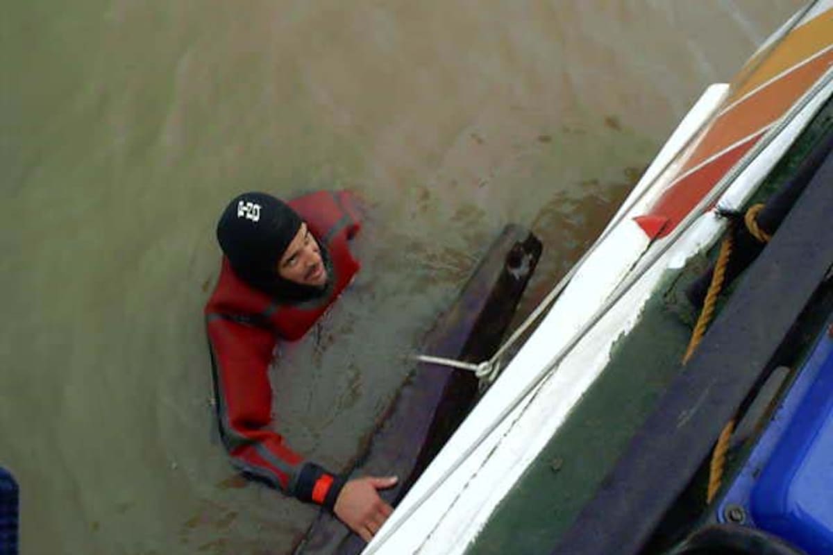 Expedición de busqueda del navío Lord Clive frete a la costa de Montevideo a cargo de Rubén Collado