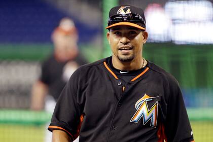 Expelotero Rafael Furcal enfrenta cargos por delitos graves en Florida, según la policía