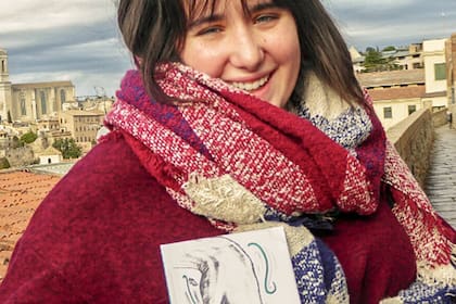 Explicó un libro para contar cómo es vivir con artritis desde la adolescencia