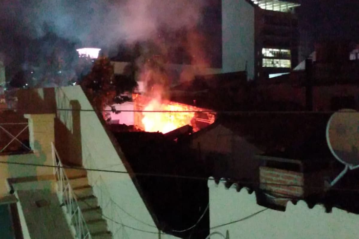 Explosión e incendio en una vivienda en la ciudad de Santa Fe
